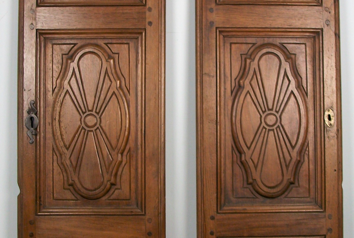 Pair of 18th century Italian panelled doors